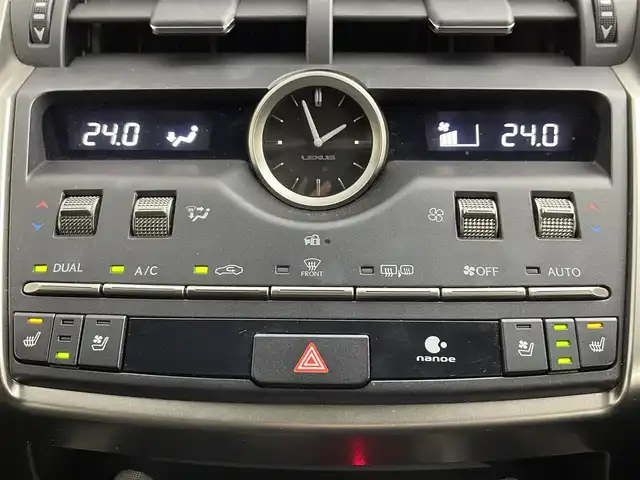 レクサス ＮＸ 300h Fスポーツ 道央・札幌 2019(令1)年 5.8万km ホワイトノーヴァガラスフレーク ・ワンオーナー/・サンルーフ/・４WD/・純正メモリーナビゲーション/　CD/DVD/フルセグ/SD/USB/AUX/Miracast/・全方位カメラ/・ビルトインETC2.0/・純正前方録画ドライブレコーダー/・１００V充電/・パワーバックドア/・PCS/・BSM/・PKSA/・PKSB/・RSA/・HUD/・横滑り防止装置/・LKA/・レザーシート/・前席シートヒーター/エアシート/・ステアリングヒーター/・電動格納リアシート/・LEDヘッドライト/・オートライト/・オートマチックハイビーム/・フロントフォグランプ/・前後コーナーセンサー/・レーダークルーズコントロール/・純正フロアマット/・純正AW18インチ/・スマートキー/・プッシュスタート/・MTモード付AT