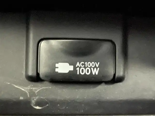 レクサス ＮＸ 300h Fスポーツ 道央・札幌 2019(令1)年 5.8万km ホワイトノーヴァガラスフレーク ・ワンオーナー/・サンルーフ/・４WD/・純正メモリーナビゲーション/　CD/DVD/フルセグ/SD/USB/AUX/Miracast/・全方位カメラ/・ビルトインETC2.0/・純正前方録画ドライブレコーダー/・１００V充電/・パワーバックドア/・PCS/・BSM/・PKSA/・PKSB/・RSA/・HUD/・横滑り防止装置/・LKA/・レザーシート/・前席シートヒーター/エアシート/・ステアリングヒーター/・電動格納リアシート/・LEDヘッドライト/・オートライト/・オートマチックハイビーム/・フロントフォグランプ/・前後コーナーセンサー/・レーダークルーズコントロール/・純正フロアマット/・純正AW18インチ/・スマートキー/・プッシュスタート/・MTモード付AT