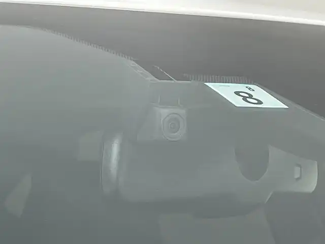 レクサス ＮＸ 300h Fスポーツ 道央・札幌 2019(令1)年 5.8万km ホワイトノーヴァガラスフレーク ・ワンオーナー/・サンルーフ/・４WD/・純正メモリーナビゲーション/　CD/DVD/フルセグ/SD/USB/AUX/Miracast/・全方位カメラ/・ビルトインETC2.0/・純正前方録画ドライブレコーダー/・１００V充電/・パワーバックドア/・PCS/・BSM/・PKSA/・PKSB/・RSA/・HUD/・横滑り防止装置/・LKA/・レザーシート/・前席シートヒーター/エアシート/・ステアリングヒーター/・電動格納リアシート/・LEDヘッドライト/・オートライト/・オートマチックハイビーム/・フロントフォグランプ/・前後コーナーセンサー/・レーダークルーズコントロール/・純正フロアマット/・純正AW18インチ/・スマートキー/・プッシュスタート/・MTモード付AT