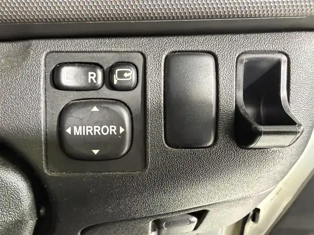 トヨタ ハイエース GL 佐賀県 2010(平22)年 4.5万km ホワイト ワンオーナー車/キャンピング仕様車/ベットキット/テーブル/家庭用テレビ/社外コンバーター/AC100V電源/カーテン/社外7インチナビ/フルセグテレビ/ETC/保証書/取扱説明書