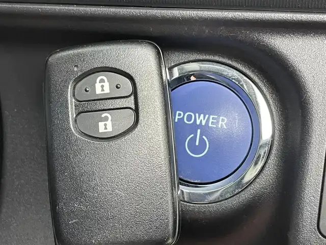 トヨタ アクア S スタイルブラック 群馬県 2021(令3)年 1.4万km ブラックマイカ 禁煙車　社外７インチナビ　オートマチックハイビーム　オートライト　LEDライト　ビルトインETC アラウンドビューカメラ　純正フロアマット　ドライブレコーダー　オートエアコン　プッシュスタート