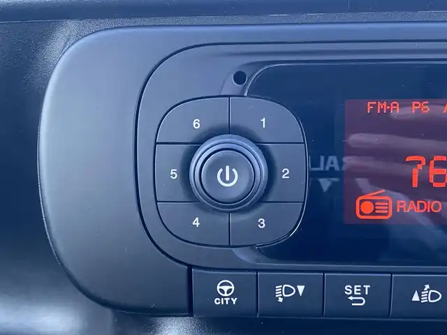 フィアット パンダ イージー 福岡県 2022(令4)年 2万km 白 ・1オーナー/・USBポート/・純正14ホイール/・アイドリングストップ/・F・Rフォグランプ