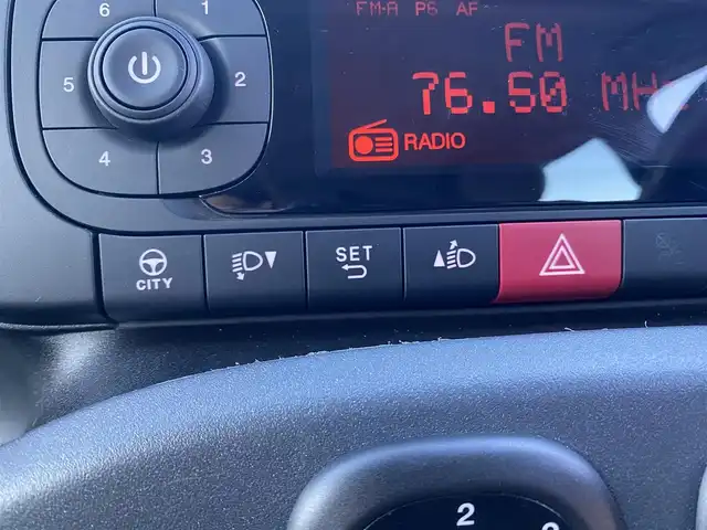 フィアット パンダ イージー 福岡県 2022(令4)年 2万km 白 ・1オーナー/・USBポート/・純正14ホイール/・アイドリングストップ/・F・Rフォグランプ