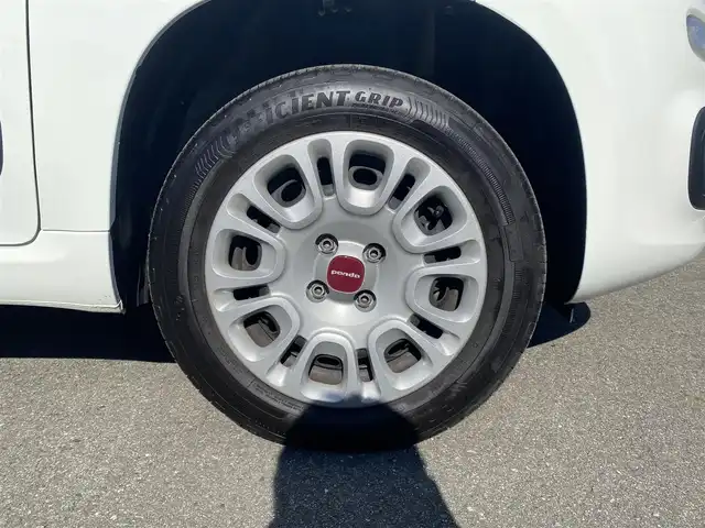 フィアット パンダ イージー 福岡県 2022(令4)年 2万km 白 ・1オーナー/・USBポート/・純正14ホイール/・アイドリングストップ/・F・Rフォグランプ