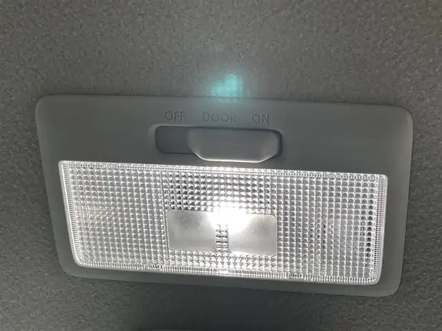 スズキ スペーシア カスタム HYBRID XS 香川県 2025(令7)年 0.1千km ピュアホワイトパール/ブラック2トーン 届出済未使用車/純正９型ナビ/全方位カメラ/デュアルセンサーブレーキサポートII/両側パワースライドドア/レーダークルーズコントロール/リアサーキュレーター/ヘッドアップディスプレイ/ハーフレザーシート/シートヒーター/ハンドルヒーター/LEDヘッドライト/ヘッドライトレベライザー/フォグライト/スマートキー/スペアキー