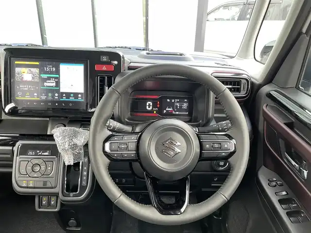 スズキ スペーシア カスタム HYBRID XS 香川県 2025(令7)年 0.1千km ピュアホワイトパール/ブラック2トーン 届出済未使用車/純正９型ナビ/全方位カメラ/デュアルセンサーブレーキサポートII/両側パワースライドドア/レーダークルーズコントロール/リアサーキュレーター/ヘッドアップディスプレイ/ハーフレザーシート/シートヒーター/ハンドルヒーター/LEDヘッドライト/ヘッドライトレベライザー/フォグライト/スマートキー/スペアキー