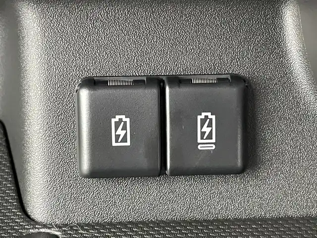 スズキ スペーシア カスタム HYBRID XS 香川県 2025(令7)年 0.1千km ピュアホワイトパール/ブラック2トーン 届出済未使用車/純正９型ナビ/全方位カメラ/デュアルセンサーブレーキサポートII/両側パワースライドドア/レーダークルーズコントロール/リアサーキュレーター/ヘッドアップディスプレイ/ハーフレザーシート/シートヒーター/ハンドルヒーター/LEDヘッドライト/ヘッドライトレベライザー/フォグライト/スマートキー/スペアキー