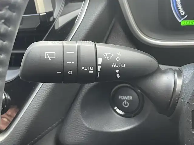 トヨタ カローラ クロス ハイブリッド Z 滋賀県 2023(令5)年 3.3万km アティチュードブラックマイカ 純正10インチディスプレイオーディオ/【Bluetooth/フルセグTV/USB】/ハーフレザーシート/全方位カメラ/追従クルーズコントロール/レーンキープアシスト/プリクラッシュセーフティ/クリアランスソナー/LEDヘッドライト/オートマチックハイビーム/パーキングアシスト/前後ドライブレコーダー/ビルトインETC2.0/D席パワーシート/D/Nシートヒーター/パワーバックドア/電動パーキングブレーキ/オートブレーキホールド/ステアリングヒーター/プッシュスタート/スマートキー/ステアリングリモコン/純正フロアマット