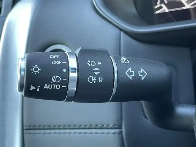 ランドローバー ランドローバー ディスカバリー HSE 静岡県 2020(令2)年 3.9万km サントリーニブラック サンルーフ/黒革/セレクトパック1/・5+2シート/・フロントシートヒーター/・ヒーテッドフロントスクリーン/・プライバシーガラス/・ACC/・自動緊急ブレーキ/・ドライブパック/・レーンデパーチャーワーニング/・デジタルTVチューナー/ブラックデザインパック/MERIDIANスピーカー/純正ナビ/(Bluetooth/AppleCarPlay/CD/USB/フルセグ)/メモリー付パワーシート/BSM/HDC/ESC/電動リアゲート/360°カメラ/LEDライト/ETC2.0/ボディーカラー(サントリーニブラックメタリック)