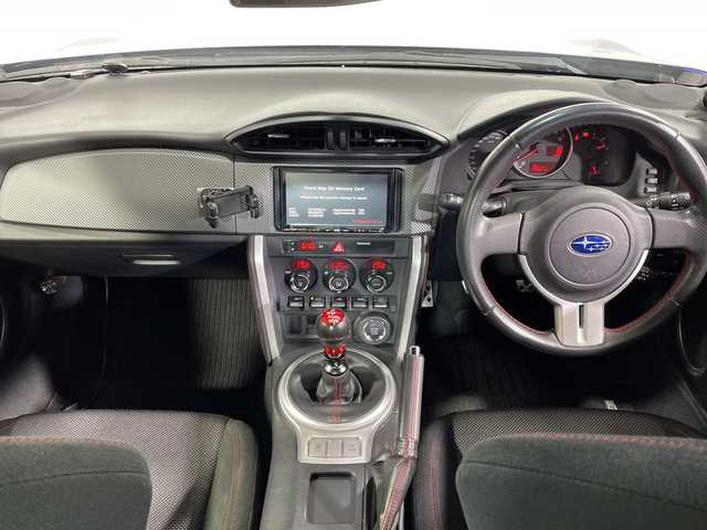 スバル ＢＲＺ S 神奈川県 2016(平28)年 4.4万km WRブルーパール 社外SDナビ/バックカメラ/クルーズコントロール/横滑り防止装置/ETC/HIDヘッドライト/pioneer製ツイーター/フォグランプ/オートライト/ウィンカーミラー/電動格納ミラー/純正17インチAW/シートリフター/プッシュスタート/スマートキー/フロアマット