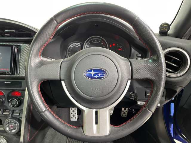 スバル ＢＲＺ S 神奈川県 2016(平28)年 4.4万km WRブルーパール 社外SDナビ/バックカメラ/クルーズコントロール/横滑り防止装置/ETC/HIDヘッドライト/pioneer製ツイーター/フォグランプ/オートライト/ウィンカーミラー/電動格納ミラー/純正17インチAW/シートリフター/プッシュスタート/スマートキー/フロアマット