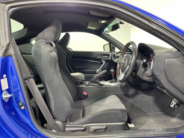 スバル ＢＲＺ S 神奈川県 2016(平28)年 4.4万km WRブルーパール 社外SDナビ/バックカメラ/クルーズコントロール/横滑り防止装置/ETC/HIDヘッドライト/pioneer製ツイーター/フォグランプ/オートライト/ウィンカーミラー/電動格納ミラー/純正17インチAW/シートリフター/プッシュスタート/スマートキー/フロアマット