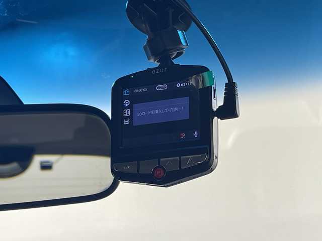 ホンダ フリード ハイブリット 神奈川県 2013(平25)年 3.2万km プレミアムホワイトパール 純正9インチナビ【VXM-135VFN】/AM　FM　DVD　CD　Bluetooth/片側パワースライドドア/バックカメラ/クルーズコントロール/ETC/スマートキー×2/純正フロアマット/保証書/取扱説明書/前後ドライブレコーダー/ディスチャージヘッドライト/フォグランプ/電動格納ミラー/VSA