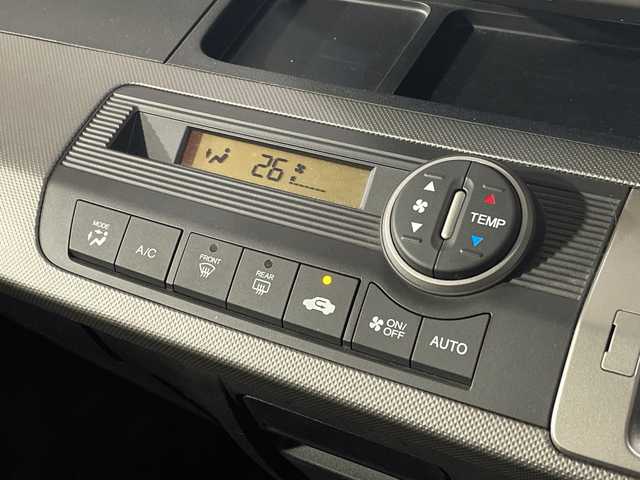 ホンダ フリード ハイブリット 神奈川県 2013(平25)年 3.2万km プレミアムホワイトパール 純正9インチナビ【VXM-135VFN】/AM　FM　DVD　CD　Bluetooth/片側パワースライドドア/バックカメラ/クルーズコントロール/ETC/スマートキー×2/純正フロアマット/保証書/取扱説明書/前後ドライブレコーダー/ディスチャージヘッドライト/フォグランプ/電動格納ミラー/VSA