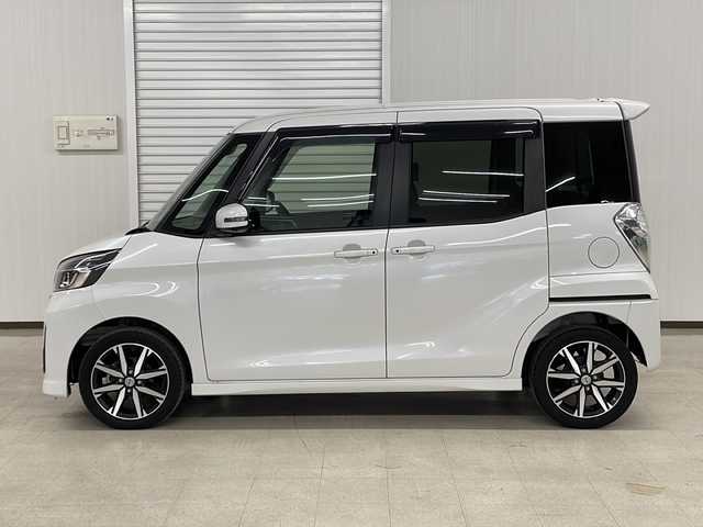 日産 デイズ ルークス ハイウェイスター Gターボ 熊本県 2017(平29)年 3.6万km ホワイトパール ターボ車/社外SDナビ/Bluetooth/フルセグTV/ステアリングリモコン/クルーズコントロール/両側パワースライドドア/AUTOライト/フォグランプ/オートハイビーム/アイドリングストップ/CD/DVD/自動防眩ミラー/プッシュスタート