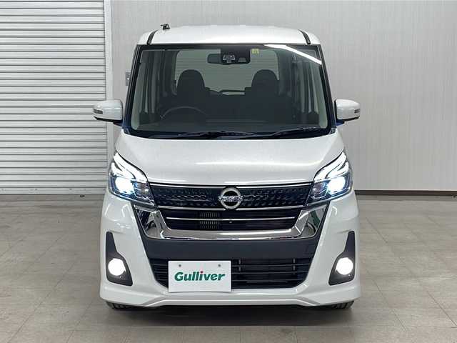 日産 デイズ ルークス ハイウェイスター Gターボ 熊本県 2017(平29)年 3.6万km ホワイトパール ターボ車/社外SDナビ/Bluetooth/フルセグTV/ステアリングリモコン/クルーズコントロール/両側パワースライドドア/AUTOライト/フォグランプ/オートハイビーム/アイドリングストップ/CD/DVD/自動防眩ミラー/プッシュスタート