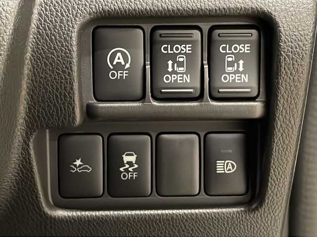 日産 デイズ ルークス ハイウェイスター Gターボ 熊本県 2017(平29)年 3.6万km ホワイトパール ターボ車/社外SDナビ/Bluetooth/フルセグTV/ステアリングリモコン/クルーズコントロール/両側パワースライドドア/AUTOライト/フォグランプ/オートハイビーム/アイドリングストップ/CD/DVD/自動防眩ミラー/プッシュスタート