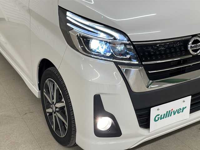 日産 デイズ ルークス ハイウェイスター Gターボ 熊本県 2017(平29)年 3.6万km ホワイトパール ターボ車/社外SDナビ/Bluetooth/フルセグTV/ステアリングリモコン/クルーズコントロール/両側パワースライドドア/AUTOライト/フォグランプ/オートハイビーム/アイドリングストップ/CD/DVD/自動防眩ミラー/プッシュスタート