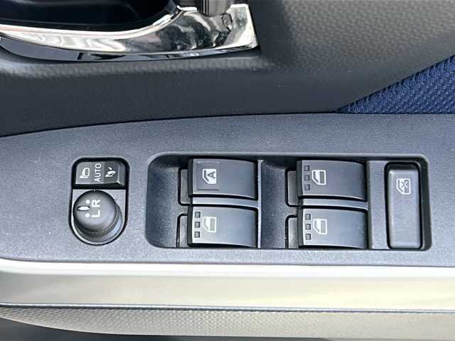 トヨタ ルーミー カスタムG－T 石川県 2018(平30)年 7万km パールホワイトⅢ 8インチ社外ナビ〔AVIC-CL901〕/　・フルセグTV/　・CD/DVD/　・Bluetooth接続/　・SDミュージックサーバー/　・AM/FMラジオ/バックカメラ/ETC/前席シートヒーター/両側パワースライドドア/LEDヘッドライト/プッシュスタート/スマートキー