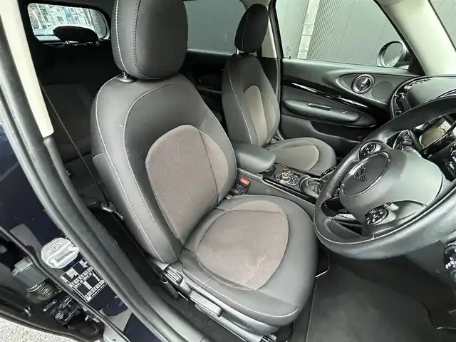 ＭＩＮＩ ＢＭＷ ミニ クラブマン クーパーD 香川県 2020(令2)年 4.4万km MINI Yoursエニグマティックブラック ペッパーパッケージ/コンフォートアクセス/純正ナビ/Bカメラ/ETC/インテリジェンスセーフティ/ACC/パークアシスト/ブラック17インチAW/LEDヘッドライト/フォグライト/アンビエントライト