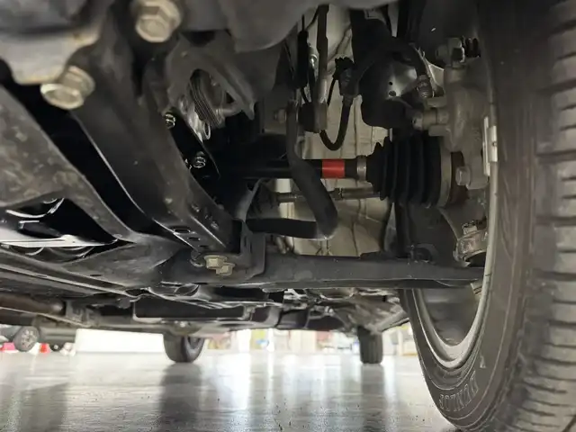 ホンダ Ｎ ＢＯＸ カスタム L ターボ スタイル+ブラック 三重県 2022(令4)年 5万km プラチナホワイトパール ガソリンターボ/FF/MTモード付インパネCVT/純正 8インチナビ VXU-227NBi/（CD/DVD/RADIO/TV/SD/MUSIC RACK/HDMI/Bluetooth/USB/iPod/CarPlay/後席会話機能）/バックカメラ/両側パワースライドドア/ドライブレコーダー 前後/ETC/Honda SENSING/・衝突軽減ブレーキ［CMBS］/・車線維持支援システム［LKAS］/・路外逸脱抑制機能/・アダプティブクルーズコントロール［ACC］/・標識認識機能/・先行車発進お知らせ機能/・パーキングセンサーシステム/装備/・ハーフレザーシート/・シートヒーター（D/N）/・オートエアコン/・オートライト/・LED ヘッドランプ＋フロントフォグランプ/・電子制御パーキングブレーキ/・ブレーキホールド機能/・リヤドアロールサンシェード/・後席ダイブダウン＆チップアップ/・パドルシフト/・充電用USBジャックx2＋入力対応USBジャックx1/・純正 ラバーフロアマット/・プッシュスタート/・保/・予備スマートキーx1