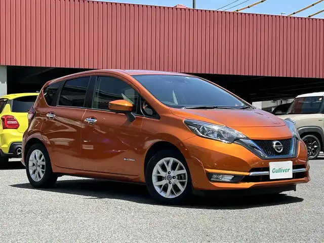 日産 ノート e－パワー メダリスト 神奈川県 2018(平30)年 16.2万km プレミアムコロナオレンジ 保証書　取説/純正メモリナビ/BT/CD/DVD/フルセグ/全周囲モニター/スマートキー×2/追従機能付きクルーズコントロール/プッシュスタート/ETC/アイドリングストップ