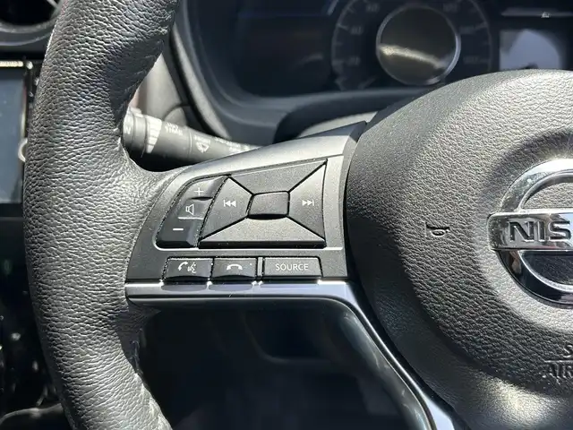 日産 ノート e－パワー メダリスト 神奈川県 2018(平30)年 16.2万km プレミアムコロナオレンジ 保証書　取説/純正メモリナビ/BT/CD/DVD/フルセグ/全周囲モニター/スマートキー×2/追従機能付きクルーズコントロール/プッシュスタート/ETC/アイドリングストップ