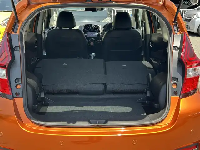 日産 ノート e－パワー メダリスト 神奈川県 2018(平30)年 16.2万km プレミアムコロナオレンジ 保証書　取説/純正メモリナビ/BT/CD/DVD/フルセグ/全周囲モニター/スマートキー×2/追従機能付きクルーズコントロール/プッシュスタート/ETC/アイドリングストップ