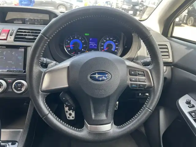 スバル インプレッサ ＸＶ ハイブリッド 2．0i－L アイサイト 秋田県 2014(平26)年 4.9万km デザートカーキ 社外ナビ/衝突軽減システム/ワンオーナー/LEDヘッドライト/４WD/純正アルミ/フルセグ/バックカメラ/スマートキー/前席パワーシート/前席シートヒーター/アイドリングストップ/レーンキープアシスト/クルーズコントロール/プッシュスタート/ETC/MTモード付AT/パドルシフト/ステアリングスイッチ/純正フロアマット/純正ドアバイザー/オートライト/オートエアコン/パワーステアリング/パワーウィンドウ/電動格納ウィンカーミラー/横滑り防止/保証書/取扱説明書/記録簿