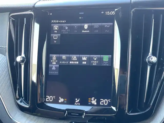 ボルボ ＸＣ６０ D4 AWD インスクリプション 山梨県 2019(令1)年 0.5万km クリスタルホワイトP 純正HDDナビ/　（フルセグTV/BT/AppleCarPlay/AndroidAuto）/360°カメラ/ベージュ革/シートヒーター/ベンチレーション/ステアリングヒーター/HUD/harman/kardon/LEDヘッドライト/ETC/純正19インチAW
