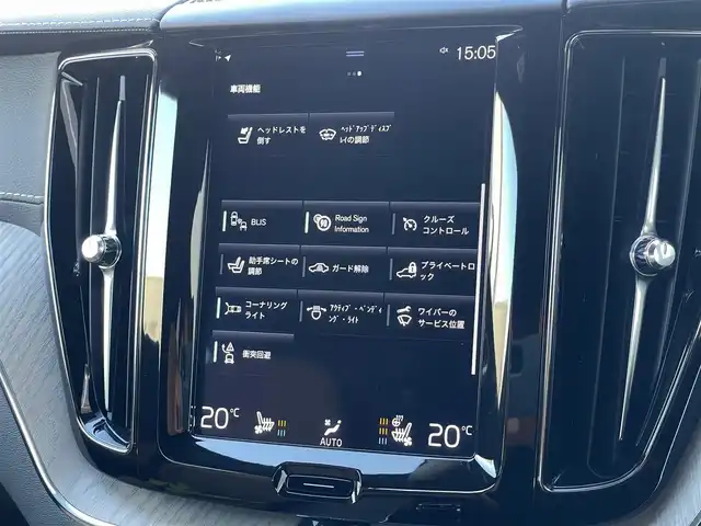ボルボ ＸＣ６０ D4 AWD インスクリプション 山梨県 2019(令1)年 0.5万km クリスタルホワイトP 純正HDDナビ/　（フルセグTV/BT/AppleCarPlay/AndroidAuto）/360°カメラ/ベージュ革/シートヒーター/ベンチレーション/ステアリングヒーター/HUD/harman/kardon/LEDヘッドライト/ETC/純正19インチAW