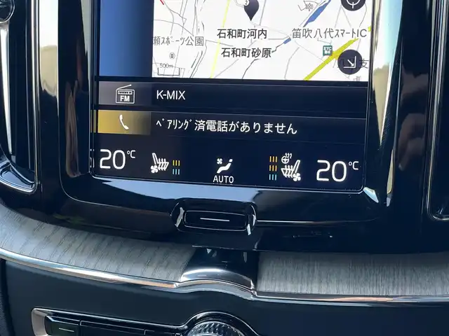 ボルボ ＸＣ６０ D4 AWD インスクリプション 山梨県 2019(令1)年 0.5万km クリスタルホワイトP 純正HDDナビ/　（フルセグTV/BT/AppleCarPlay/AndroidAuto）/360°カメラ/ベージュ革/シートヒーター/ベンチレーション/ステアリングヒーター/HUD/harman/kardon/LEDヘッドライト/ETC/純正19インチAW