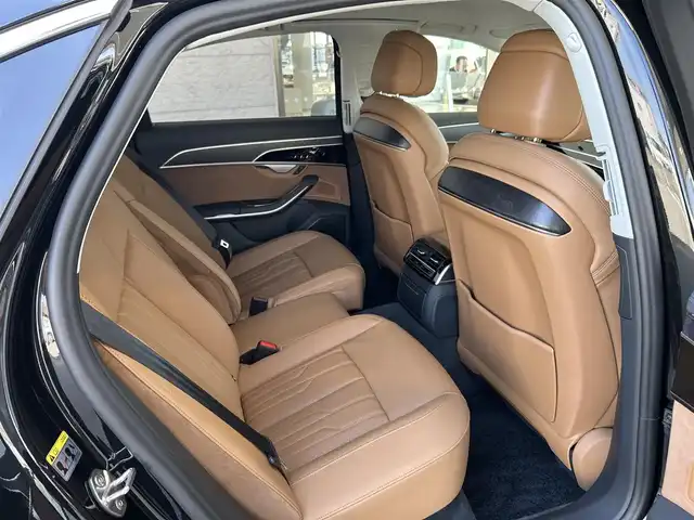 アウディ Ａ８ 60TFSIクワトロ 兵庫県 2019(令1)年 2.3万km 黒 ワンオーナー/純正メーカーナビ/（BT/フルセグTV/USB/）/BANG＆OLUFSENサラウンドシステム/全方位カメラ/全席パワーシート/前席シートヒーター/ベンチレーション/後席シートヒーター/LEDヘッドライト/AUTOライト/レーダークルーズコントロール/パドルシフト/クリアランスソナー/ドライブレコーダー/GPSレーダー/スマートキー/スペアキー/保証書/取扱説明書