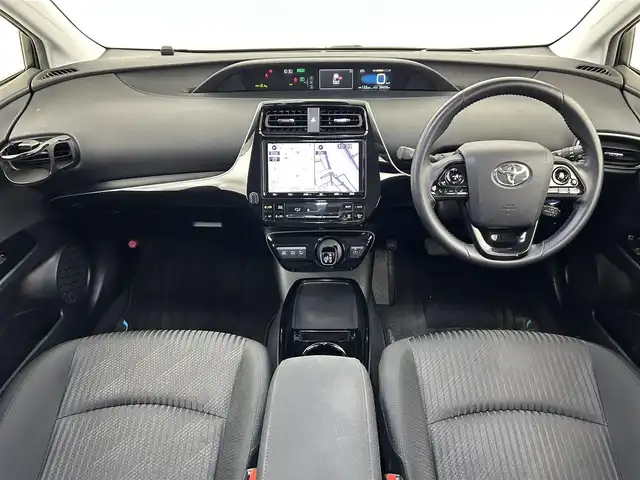 トヨタ プリウス A 福岡県 2019(平31)年 3.5万km スティールブロンドM 純正ナビ（フルセグＴＶ）　/バックカメラ　/前方ドラレコ　/ビルトインＥＴＣ２．０　/ＡＣＣ　/コーナーセンサー　/衝突軽減ブレーキ　/レーンキープ　/ＰＫＳＢ　/ＢＳＭ　/ＲＣＴＡ　/パーキングアシスト　/ＨＵＤ　/パワーシート