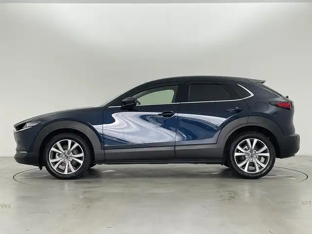 マツダ ＣＸ－３０ 20S プロアクティブツーリングセレ 群馬県 2021(令3)年 2.4万km ディープクリスタルブルーマイカ CD/DVDプレーヤー/地上デジタルTVチューナー（フルセグ）/スーパーUVカットガラス（フロントドア）/IRカットガラス（フロントガラス／フロントドア）/360°セーフティパッケージ/・360°ビュー・モニター/・ドライバー・モニタリング/BOSEサウンドシステム＋12スピーカー/===========＝＝＝＝＝＝/純正10.25インチナビ/AM/FM/CD/DVD/BT/フルセグ/ETC/純正前後ドライブレコーダー/スマートブレーキサポート/前後コーナーセンサー/マツダレーダークルーズコントロール/レーンキープアシスト/車線逸脱警報/ブラインドスポットモニタリング/リアクロストラフィックアラート/ドライバーアテンション/アダプティブLEDヘッドライト/パワーバックドア/D席パワーシート/D+N席シートヒーター/ステアリングヒーター/オートブレーキホールド/スマートキー/プッシュスタート