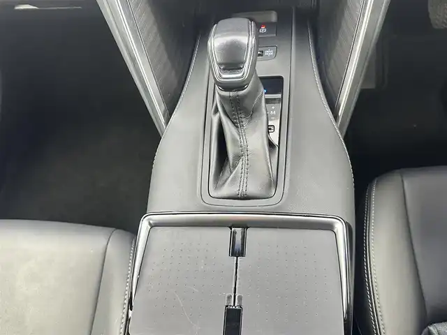 トヨタ ハリアー Z 愛知県 2022(令4)年 4.8万km ブラック JBLプレミアムサウンド/モデリスタ(フロント、サイド、リア)/ヘッドアップディスプレイ/純正ディスプレイオーディオ/デジタルインナーミラー/バックカメラ/Bluetooth/ドライブレコーダー/クルーズコントロール/ETC2.0/フルセグTV/パワーシート/ハーフレザー/電動リアゲード/純正フロアマット/純正LED/オートライト/オートマチックハイビーム/AFS/レーンキープ/コーナーセンサー/ドアバイザー