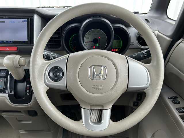 ホンダ Ｎ ＢＯＸ G Lパッケージ 群馬県 2012(平24)年 10.7万km クリスタルブラックパール ワンオーナー/社外SDナビ(Kenwood　MDV-535DT)/片側パワースライドドア/CD・DVD再生/スマート/純正フロアマット/盗難防止/ドアバイザー/プッシュスタート/ワンセグTV
