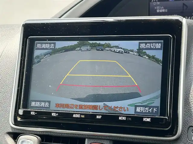 トヨタ ヴォクシー ZS 煌Ⅱ 愛媛県 2019(平31)年 4.9万km ホワイトパールクリスタルシャイン 純正ナビ/Ｂカメ/コーナーセンサー/ＬＥＤ/フォグランプ/フルセグＴＶ/クルコン/ＥＴＣ/オートマッチハイビーム/純正フロアマット/純正ＡＷ/ＵＳＢ/Bluetooth/アイドリングストップ