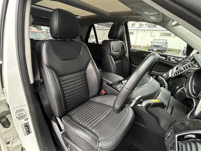 メルセデス・ベンツ ＧＬＥ３５０ｄ 4MATIC スポーツ 道東・釧路十勝 2016(平28)年 5.4万km ダイヤモンドホワイト レーダーセーフティーパッケージ/　・ディストロニックプラス/　・レーンキーピングアシスト/　・ブラインドスポットアシスト/パノラミックスライディングルーフ/黒革/シートヒーター(全席)/メモリ付きパワーシート/パワーバックドア/純正HDDナビ/TV/CD/DVD/BT/USB/360°カメラ/harman/kardon/純正ドライブレコーダー(前後)/LEDヘッドライト/オートライト/リアフォグライト/純正20インチAW/アンビエントライト/純正フロアマット/パドルシフト/ETC