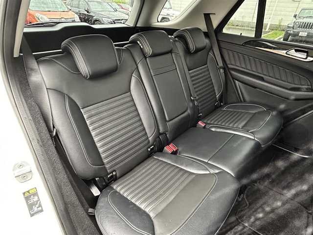 メルセデス・ベンツ ＧＬＥ３５０ｄ 4MATIC スポーツ 道東・釧路十勝 2016(平28)年 5.4万km ダイヤモンドホワイト レーダーセーフティーパッケージ/　・ディストロニックプラス/　・レーンキーピングアシスト/　・ブラインドスポットアシスト/パノラミックスライディングルーフ/黒革/シートヒーター(全席)/メモリ付きパワーシート/パワーバックドア/純正HDDナビ/TV/CD/DVD/BT/USB/360°カメラ/harman/kardon/純正ドライブレコーダー(前後)/LEDヘッドライト/オートライト/リアフォグライト/純正20インチAW/アンビエントライト/純正フロアマット/パドルシフト/ETC