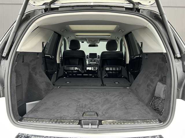 メルセデス・ベンツ ＧＬＥ３５０ｄ 4MATIC スポーツ 道東・釧路十勝 2016(平28)年 5.4万km ダイヤモンドホワイト レーダーセーフティーパッケージ/　・ディストロニックプラス/　・レーンキーピングアシスト/　・ブラインドスポットアシスト/パノラミックスライディングルーフ/黒革/シートヒーター(全席)/メモリ付きパワーシート/パワーバックドア/純正HDDナビ/TV/CD/DVD/BT/USB/360°カメラ/harman/kardon/純正ドライブレコーダー(前後)/LEDヘッドライト/オートライト/リアフォグライト/純正20インチAW/アンビエントライト/純正フロアマット/パドルシフト/ETC