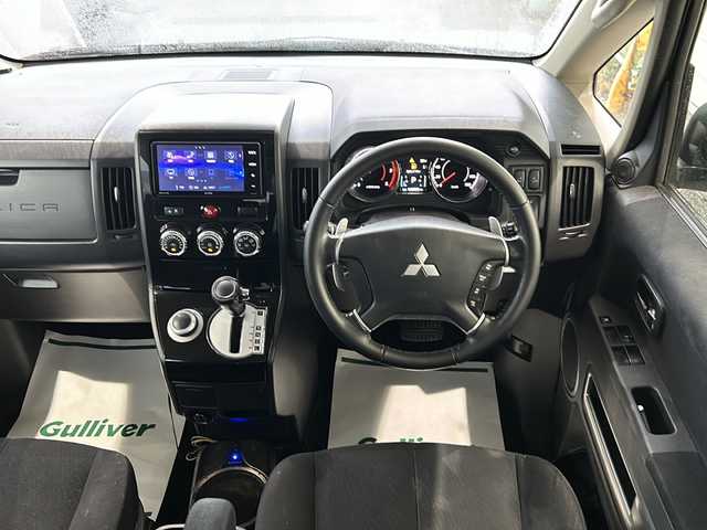 三菱 デリカＤ：５ D－Power package 神奈川県 2018(平30)年 4.9万km ダイヤモンドブラックマイカ 4WD/社外SDナビ/(AM/FMCD/DVD/SD/BT/TV/Bluetooth)/バックカメラ/社外フリップダウンモニター/ビルトインETC/前席パワーシート/クルーズコントロール/両側パワースライドドア/Kenwoodサブウーファー/パドルシフト/オートライト/HIDヘッドライト/フロントフォグランプ/純正18インチAW/純正フロアマット/スマートキー/スペアキー/純正フロアマット/保証書