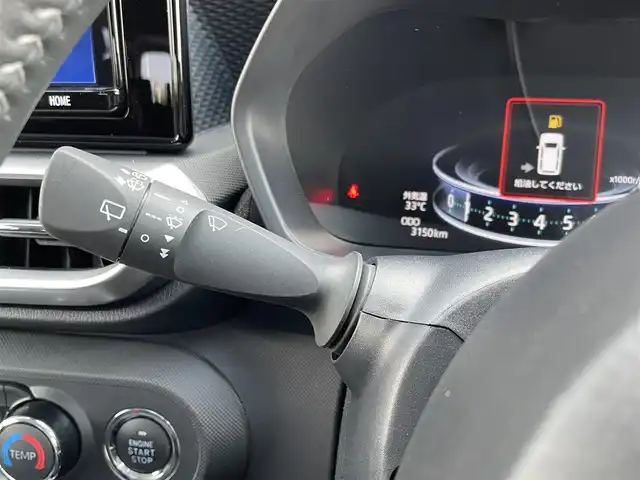 トヨタ ライズ Z 大阪府 2019(令1)年 0.4万km ナチュラルベージュマイカM スマートアシスト/・衝突警報機能/・衝突回避支援ブレーキ機能/・ブレーキ制御付き誤発進抑制機能/・車線逸脱警報機能/・車線逸脱抑制制御機能/・ふらつき警報/・路側逸脱警報/・アダプティブクルーズコントロール/・レーンキープコントロール/・オートハイビーム/・アダプティブドライビングビーム/・標識認識機能/純正9インチSDナビ/・フルセグTV/・CD/DVD/BT/・SD/FM.AM/パノラミックビューモニター/ビルトインETC/ドライブレコーダー/D/N席シートヒーター/パーキングセンサー/アイドリングストップ/革巻きステアリング/ステアリングスイッチ/スマートキー/プッシュスタート/LEDヘッドライト/F/Rフォグラング/オートライト/純正17インチAW/純正フロアマット/純正ドアバイザー/横滑り防止システム/電動格納ウィンカーミラー