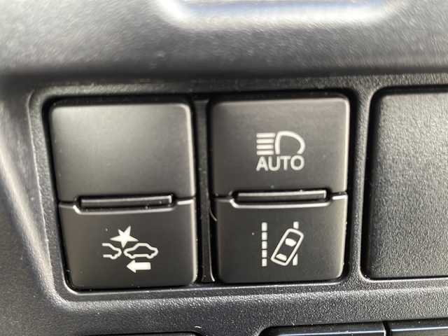 トヨタ ヴォクシー ZS 煌Ⅱ 京都府 2019(令1)年 6万km ブラック 純正１０インチナビ　Ｂｌｕｅｔｏｏｔｈオーディオ　ＤＶＤ再生　フルセグ　バックカメラ　後席フリップダウンモニター　クルーズコントロール　両側パワースライド　ＬＥＤヘッドライト　ドライブレコーダー