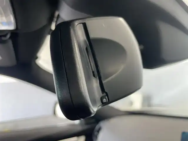 ＢＭＷ ３２０ｉ Mスポーツ エディションシャドー 静岡県 2017(平29)年 5.1万km アルピンホワイトⅢ 純正HDDナビ/衝突被害軽減ブレーキ/アクティブクルーズコントロール/レーンディパーチャーウォーニング/レーンチェンジウォーニング/バックカメラ/パークディスタンスコントロール（前後）/黒レザーシート/パワーシート/シートヒーター/コンフォートアクセス/パワーバックドア/LEDヘッドライト/ミラー一体型ETC2.0/アイドリングストップ