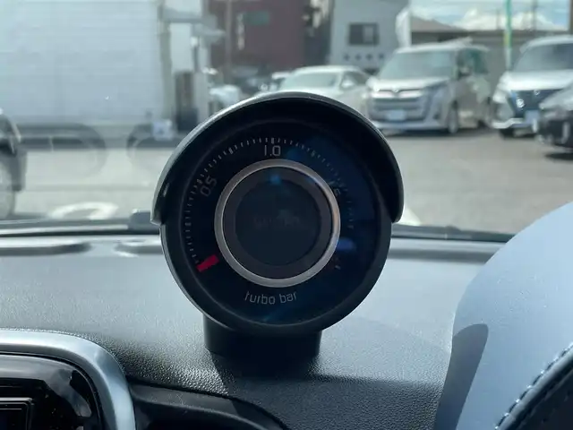 アバルト ６９５ リヴァーレ 大分県 2019(令1)年 0.8万km シルバーⅡ ターボ/ブルーレザーシート/アクラポビッチ ハイパフォーマンスエキゾーストシステム/社外メモリナビ AVIC-RZ810/【フルセグ/DVD/BTオーディオ】/バックカメラ/純正17インチアルミホイール/ブースト計/ドライブレコーダー/社外レーダー/リアクリアランスソナー/ETC/HIDヘッドライト/フォグランプ/リアフォグランプ/レザーステアリング/ステアリングリモコン/パドルシフト/チルトステアリング/ドアバイザー/フロアマット/電動調整ミラー/サイド&Wエアバッグ/ABS/キーレス/保証書/車両取説/ナビ取説