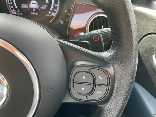 アバルト ６９５ リヴァーレ 大分県 2019(令1)年 0.8万km シルバーⅡ ターボ/ブルーレザーシート/アクラポビッチ ハイパフォーマンスエキゾーストシステム/社外メモリナビ AVIC-RZ810/【フルセグ/DVD/BTオーディオ】/バックカメラ/純正17インチアルミホイール/ブースト計/ドライブレコーダー/社外レーダー/リアクリアランスソナー/ETC/HIDヘッドライト/フォグランプ/リアフォグランプ/レザーステアリング/ステアリングリモコン/パドルシフト/チルトステアリング/ドアバイザー/フロアマット/電動調整ミラー/サイド&Wエアバッグ/ABS/キーレス/保証書/車両取説/ナビ取説