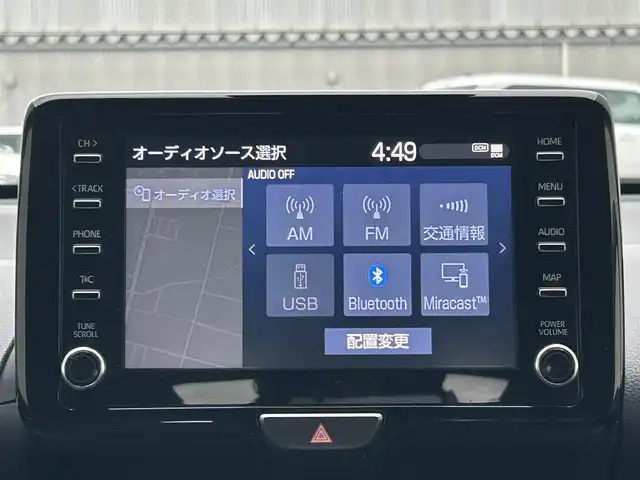 トヨタ ヤリス G 滋賀県 2021(令3)年 0.8万km ホワイトパールクリスタルシャイン 純正ディスプレイナビ/(AM/FM/BT/USB)/パノラマモニター/コーナーセンサー/レーントレーシングアシスト/オートマチックハイビーム/オートライト/TZ前後ドライブレコーダー(TZ-D205W)/ステアリングスイッチ/横滑り防止装置/プッシュスタート/純正フロアマット/電格ウインカーミラー/スマートキー/スペアキー