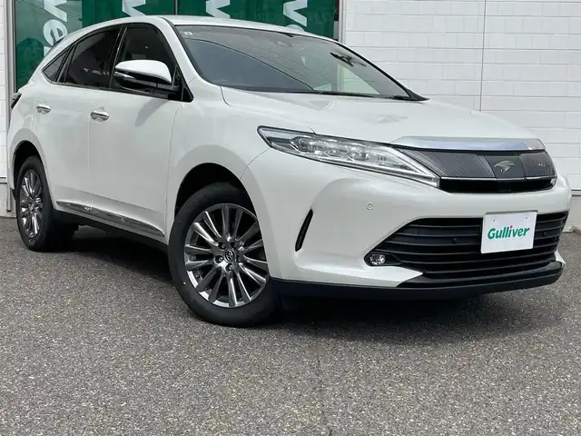 トヨタ ハリアー プレミアム 新潟県 2019(令1)年 8.6万km ホワイトパールクリスタルシャイン ワンオーナー/メモリナビ/ドライブレコーダー/ワンセグテレビ/バックカメラ/アイドリングストップ/ウィンカーミラー/クルーズコントロール/プッシュスタート/純正フロアマット/ブレーキホールド/電動パーキングブレーキ/Bluetooth/ハンズフリー/電動リアゲート/カードキー1個/スペアキー1個