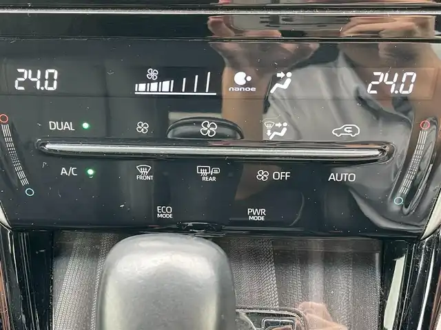 トヨタ ハリアー プレミアム 新潟県 2019(令1)年 8.6万km ホワイトパールクリスタルシャイン ワンオーナー/メモリナビ/ドライブレコーダー/ワンセグテレビ/バックカメラ/アイドリングストップ/ウィンカーミラー/クルーズコントロール/プッシュスタート/純正フロアマット/ブレーキホールド/電動パーキングブレーキ/Bluetooth/ハンズフリー/電動リアゲート/カードキー1個/スペアキー1個